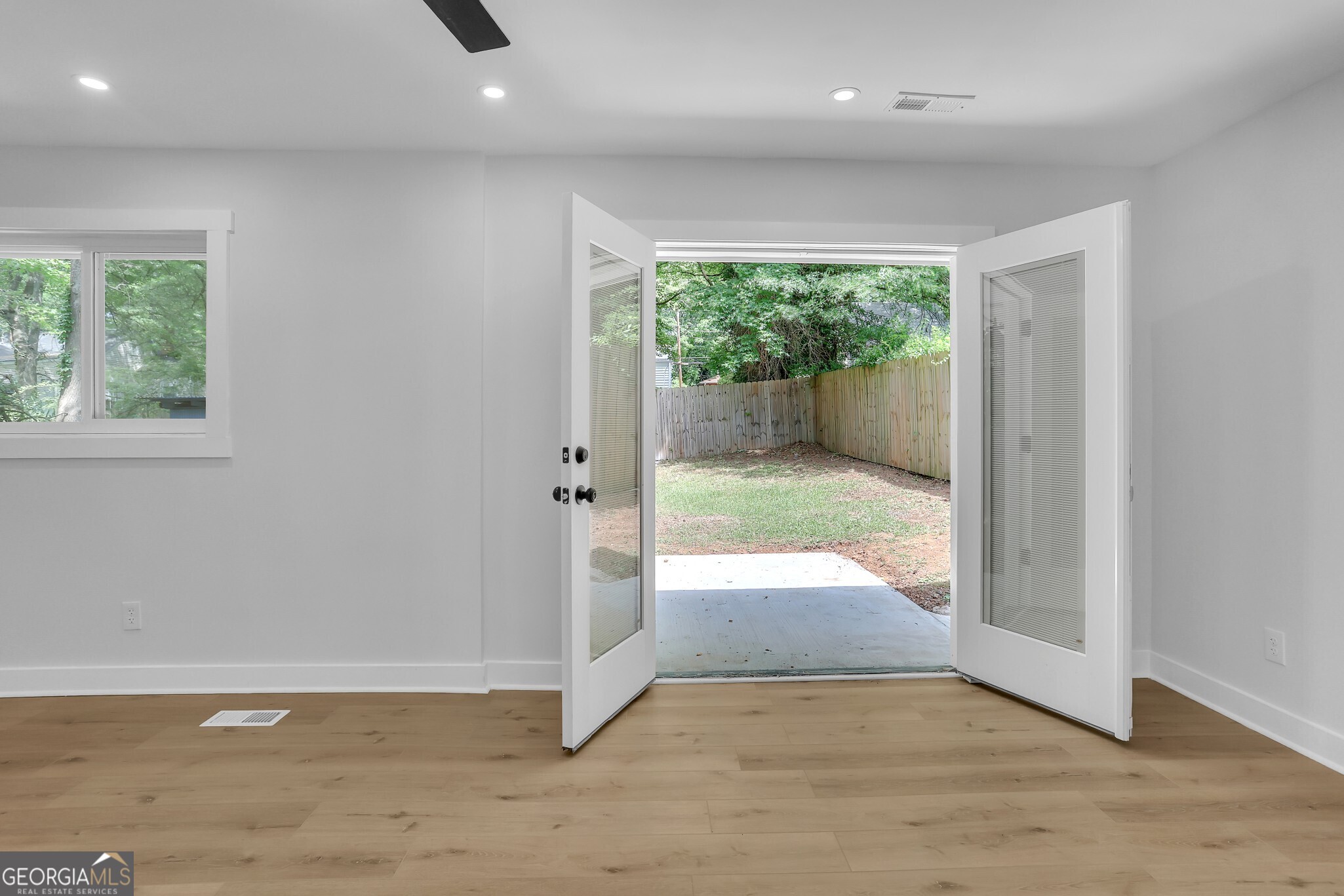 1436 Willow Trail SW Atlanta GA 30311