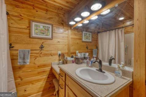 2197 Pope Road Hiawassee GA 30546