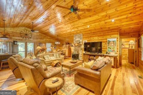 2197 Pope Road Hiawassee GA 30546