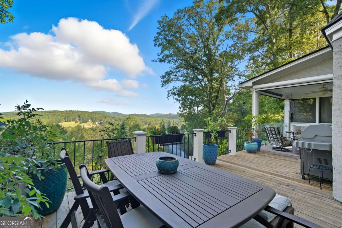 23 Vista Woods Lane SE Cartersville GA 30120