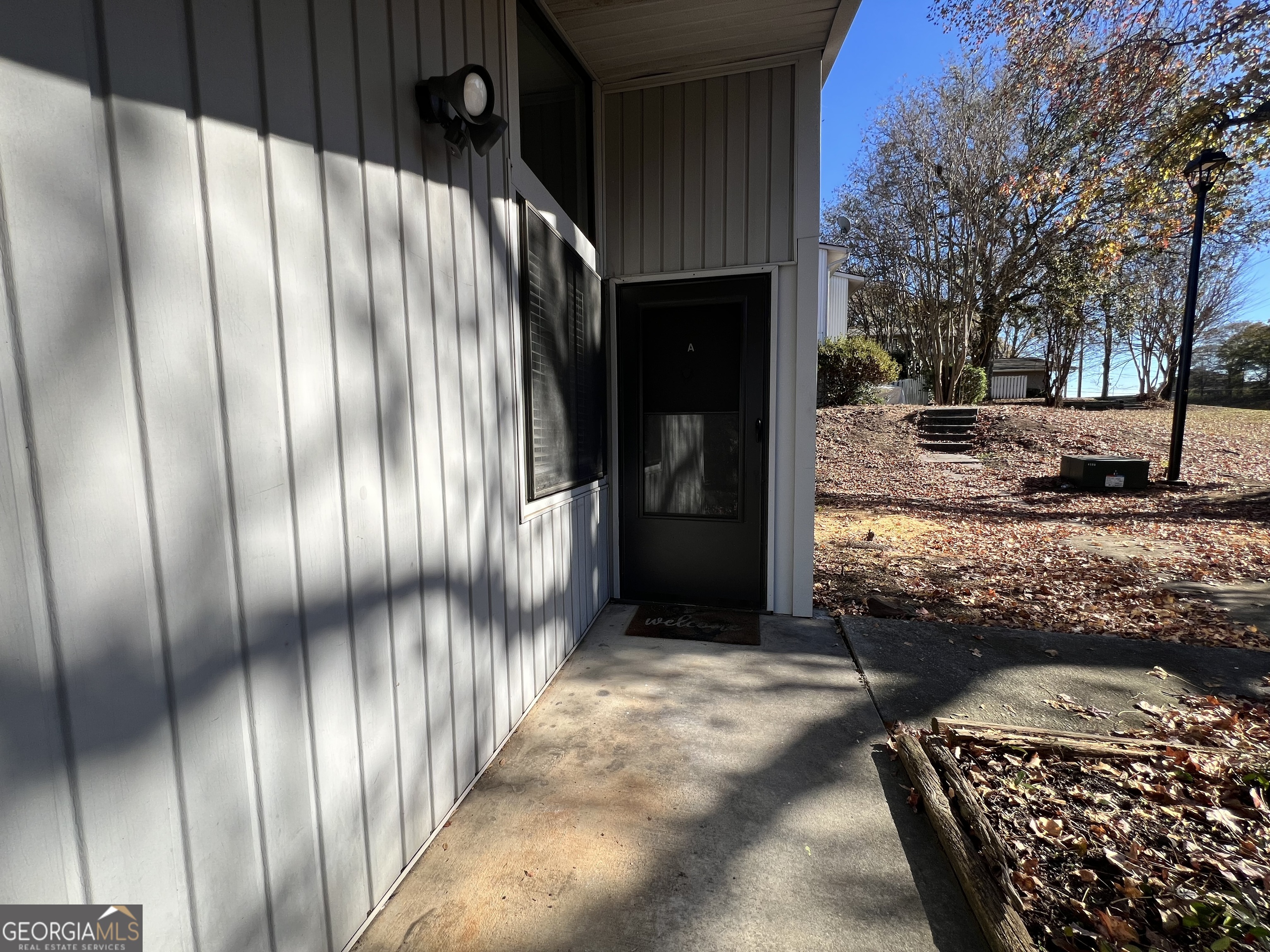 1496 Pine Log Road NE Conyers GA 30012
