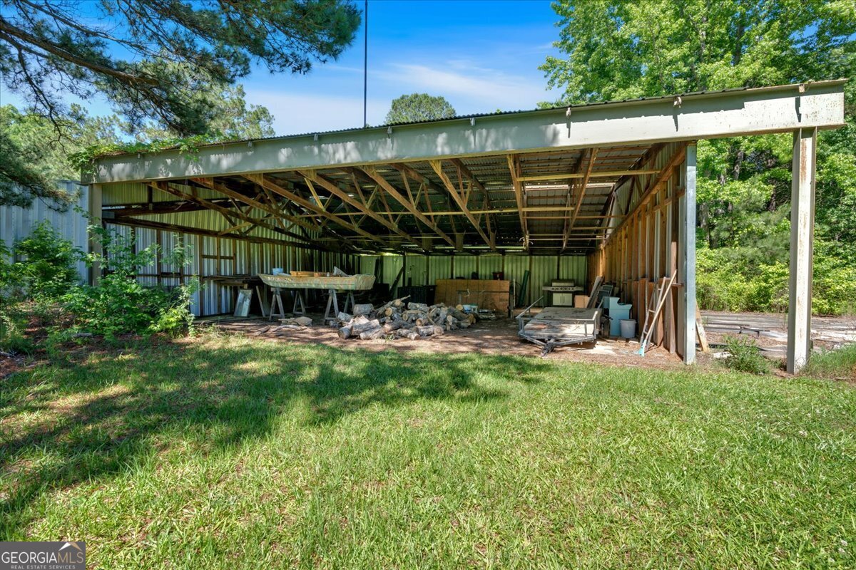 179 Hogan Road Brooks GA 30205