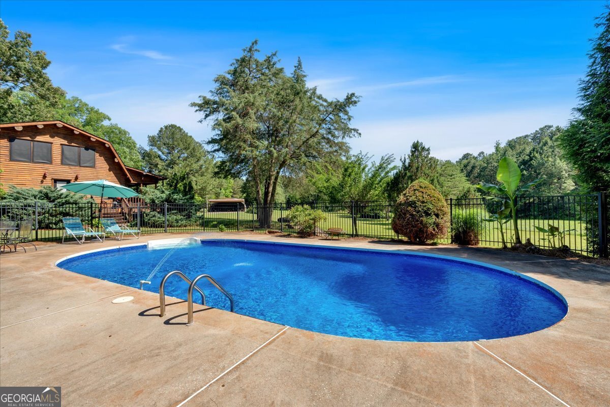 179 Hogan Road Brooks GA 30205