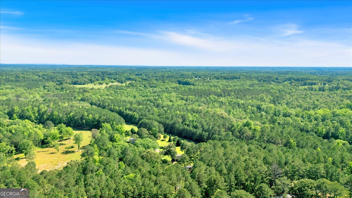 179 Hogan Road Brooks GA 30205