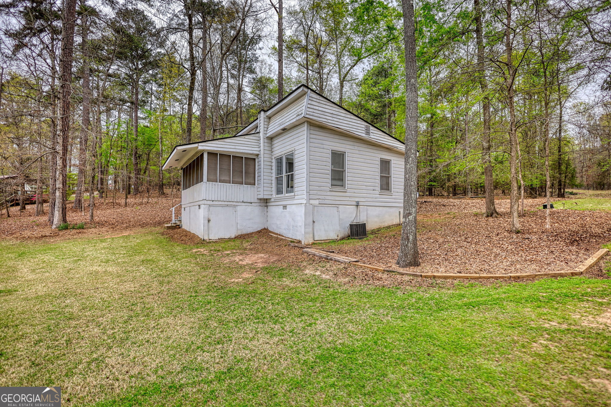 1697 County Line Extension Mansfield GA 30055