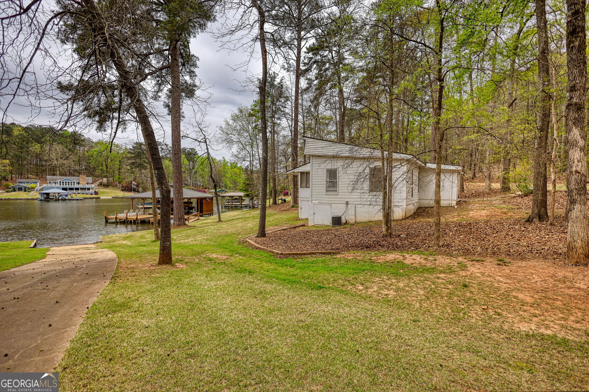 1697 County Line Extension Mansfield GA 30055