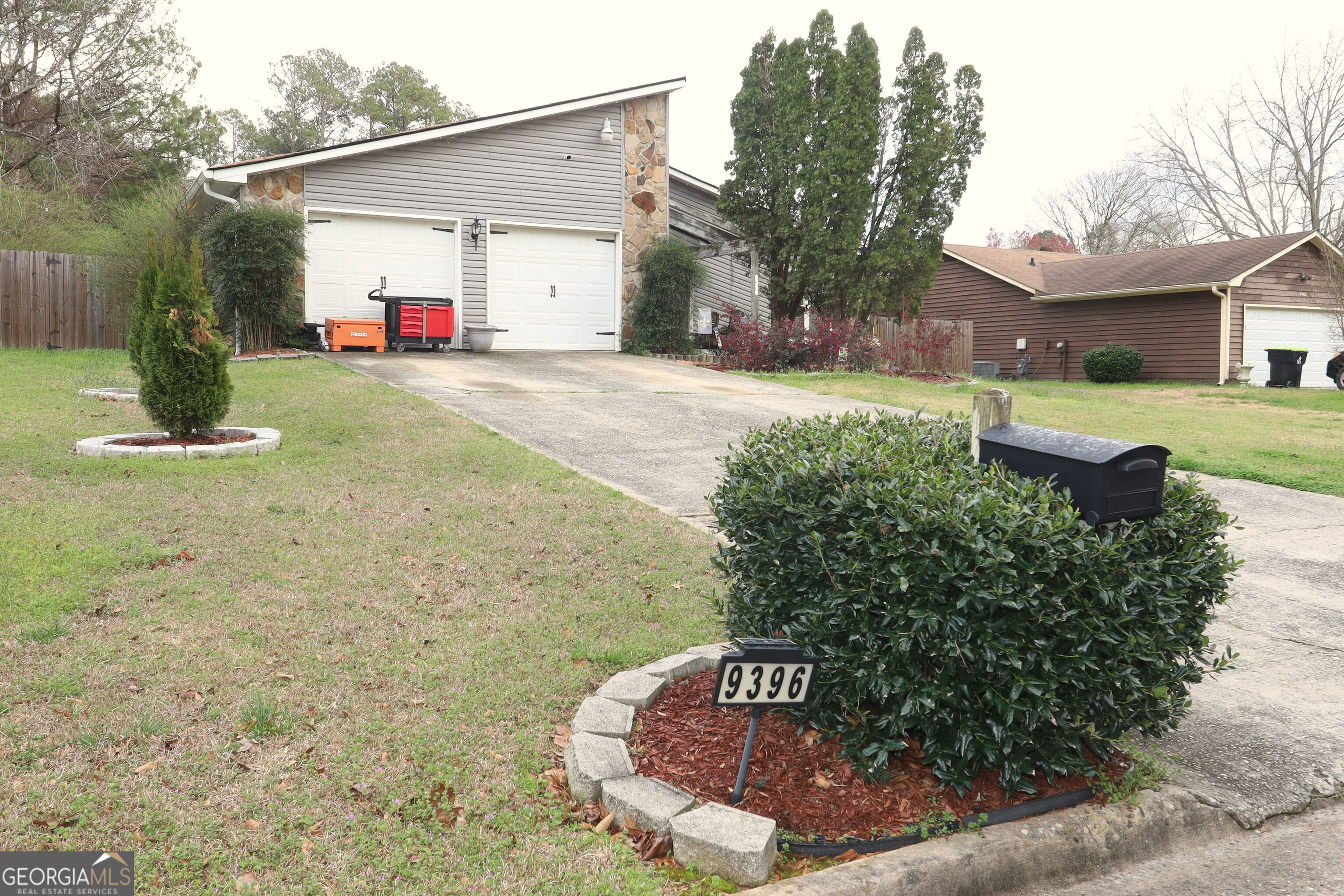 9396 Forest Knoll Drive Jonesboro GA 30238