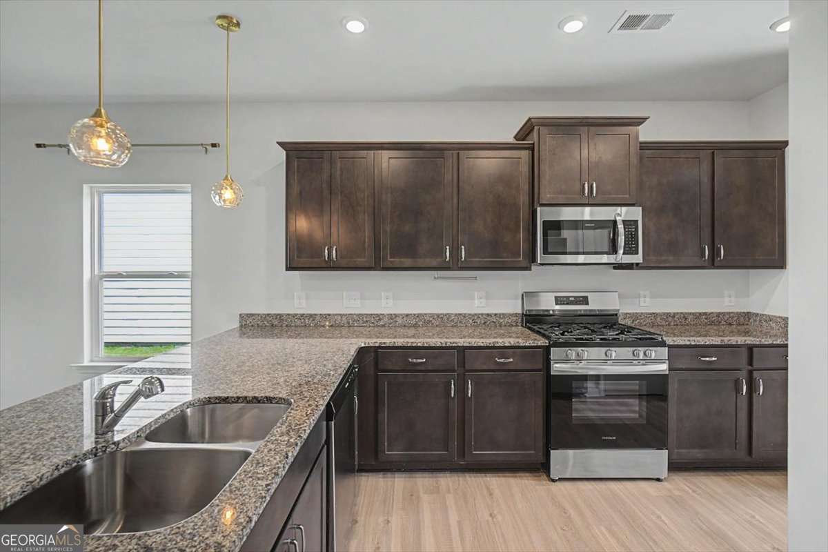 514 Denton Drive Adairsville GA 30103