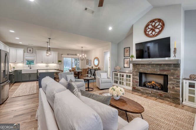 345 Loftis Mountain Way Blairsville GA 30512