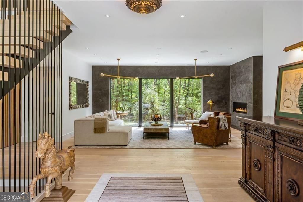 17 Interlochen Drive NE Atlanta GA 30342