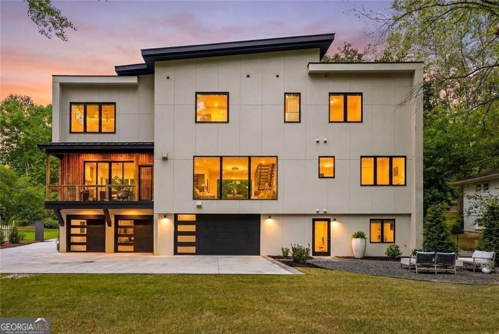 17 Interlochen Drive NE Atlanta GA 30342