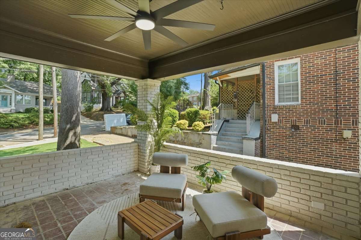 1566 Olympian Circle Atlanta GA 30310
