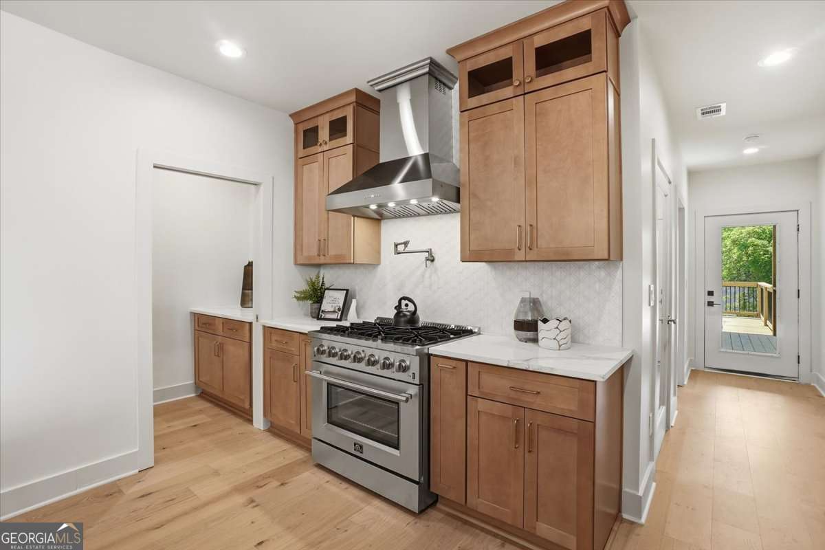 1566 Olympian Circle Atlanta GA 30310