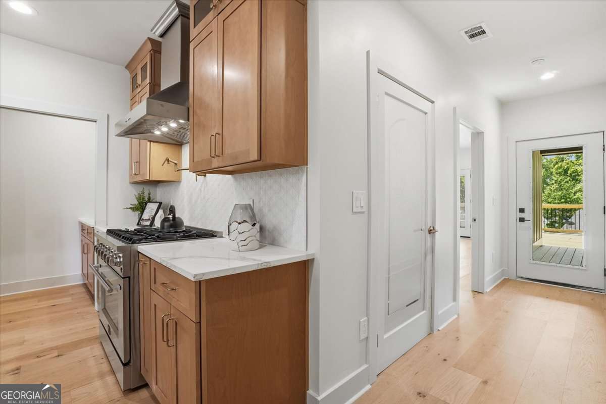 1566 Olympian Circle Atlanta GA 30310