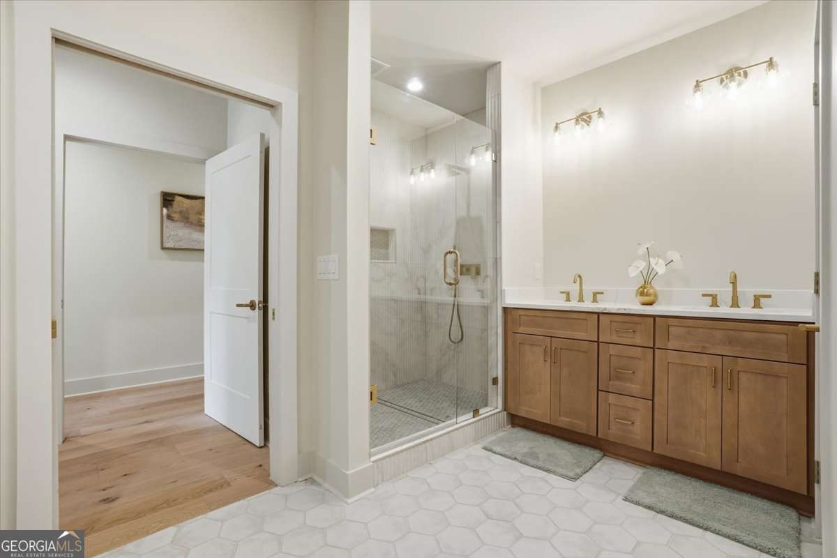 1566 Olympian Circle Atlanta GA 30310