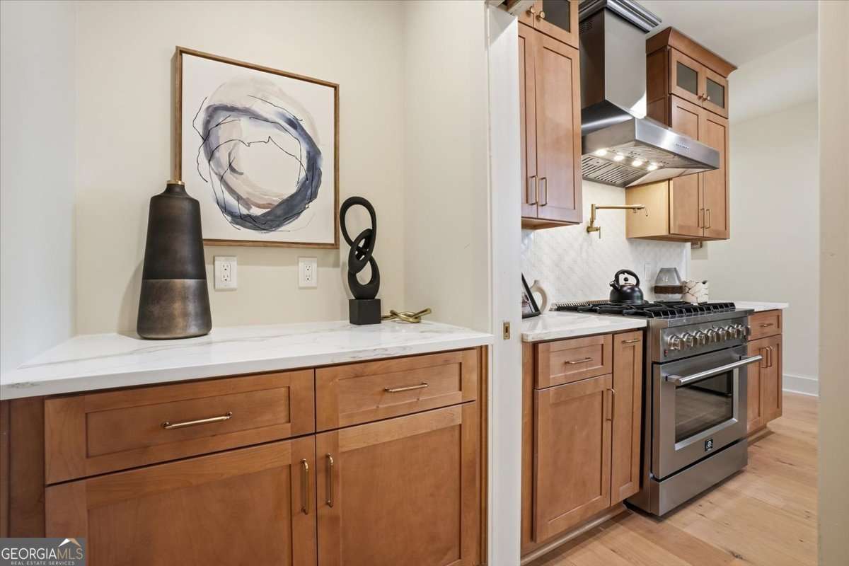 1566 Olympian Circle Atlanta GA 30310