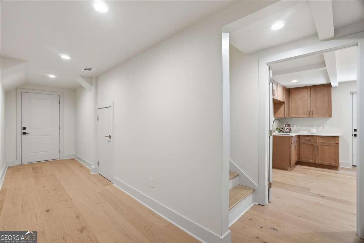 1566 Olympian Circle Atlanta GA 30310