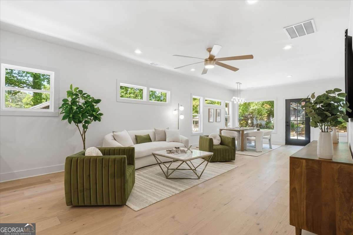 1566 Olympian Circle Atlanta GA 30310