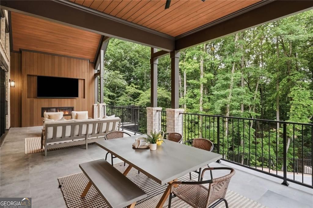 233 Traditions Drive Alpharetta GA 30004