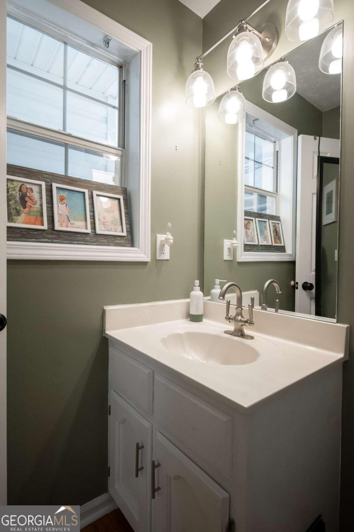 223 5th Avenue Winder GA 30680