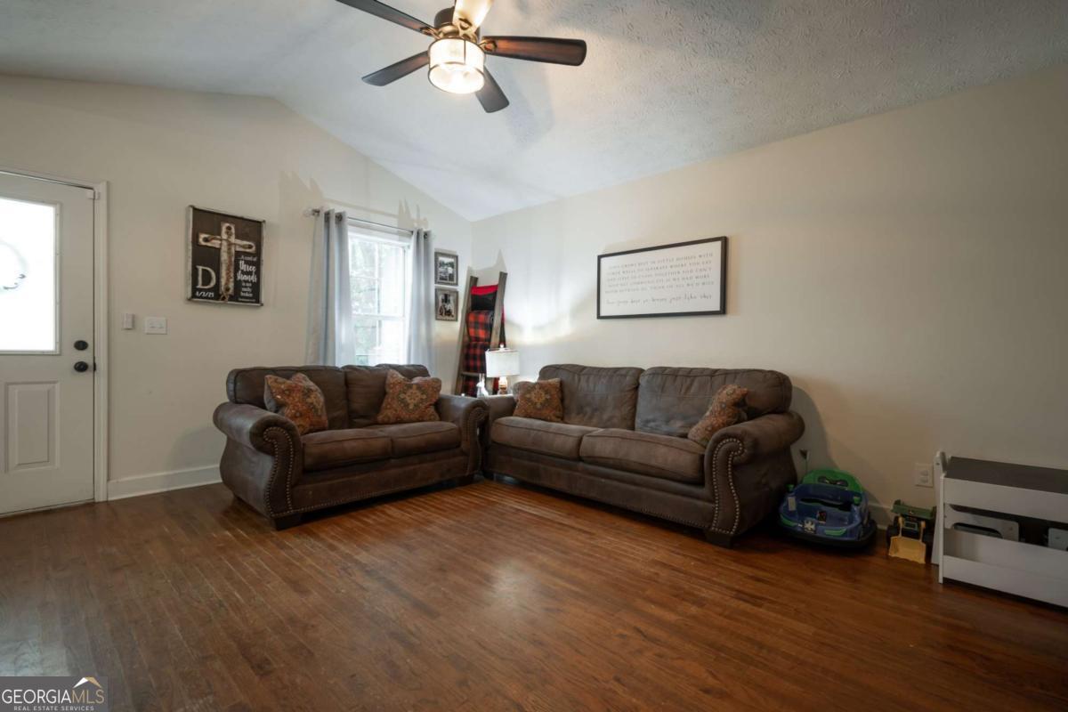 223 5th Avenue Winder GA 30680