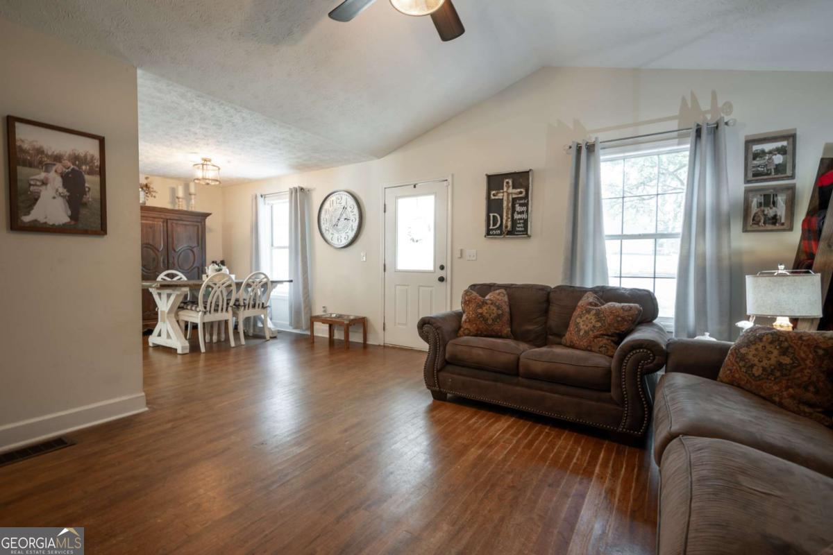 223 5th Avenue Winder GA 30680