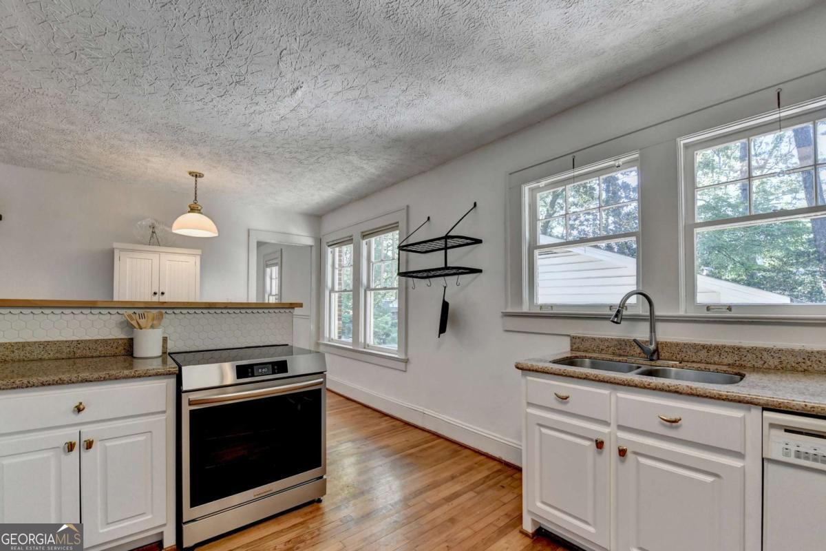 3546 Hemphill Street Atlanta GA 30337