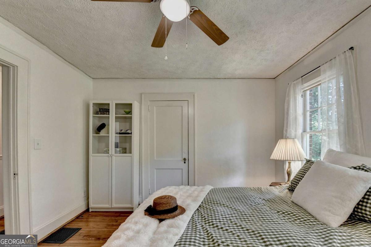 3546 Hemphill Street Atlanta GA 30337