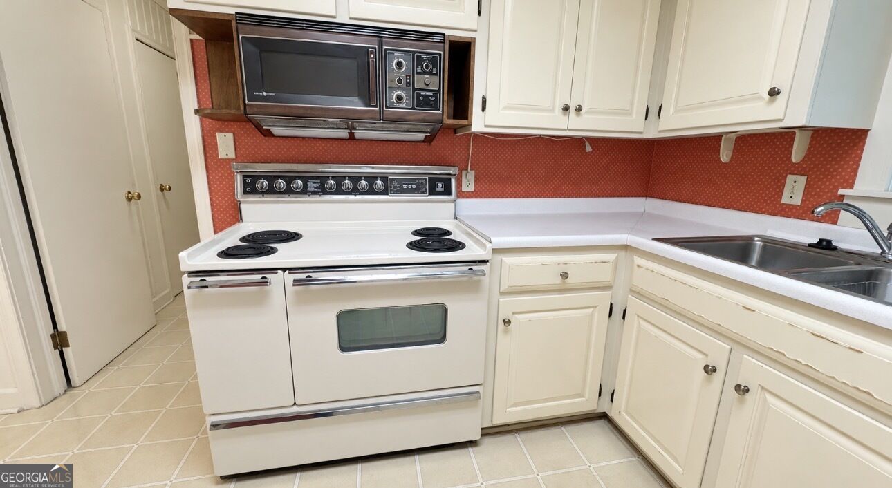 338 Ellen Street Hartwell GA 30643