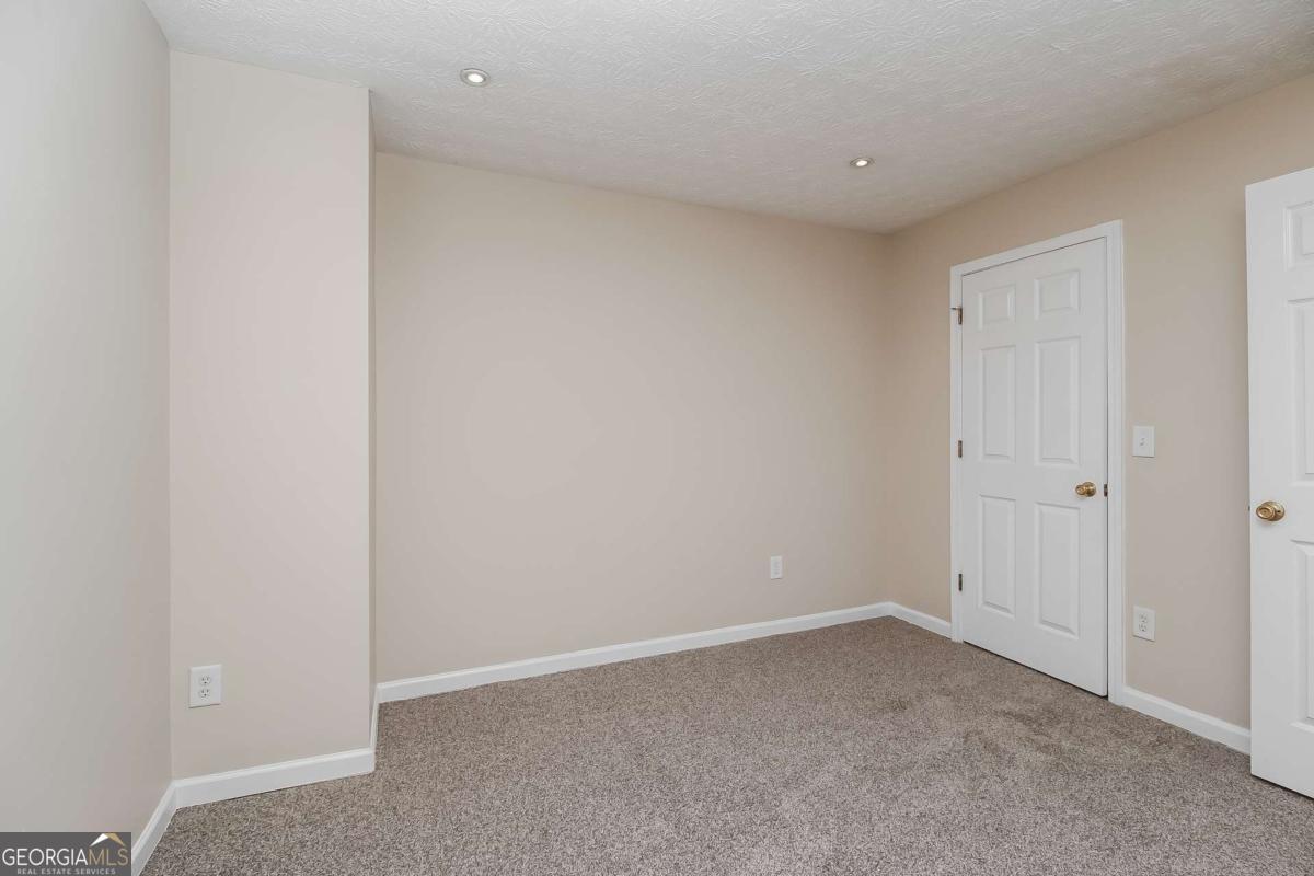 2014 Manhattan Parkway Decatur GA 30035