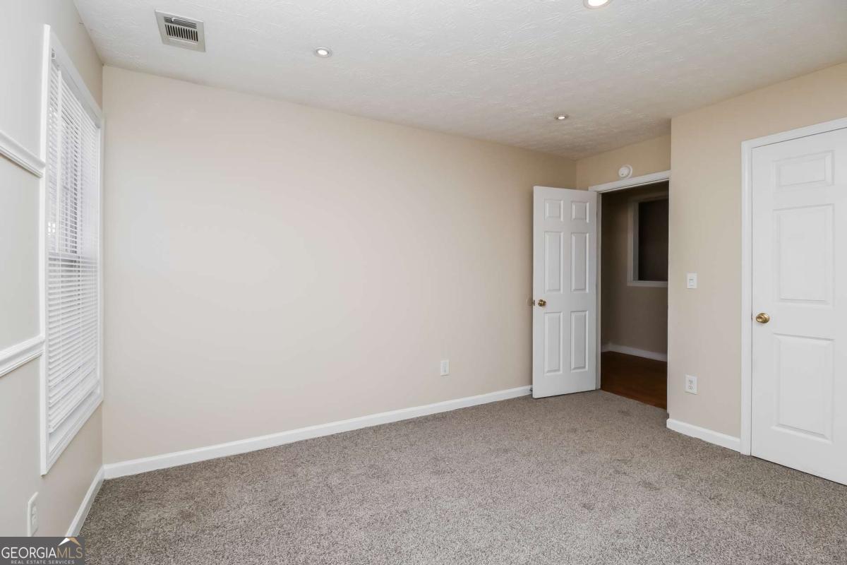 2014 Manhattan Parkway Decatur GA 30035
