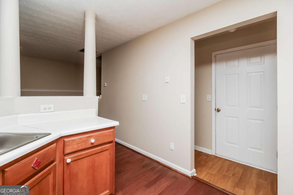 2014 Manhattan Parkway Decatur GA 30035