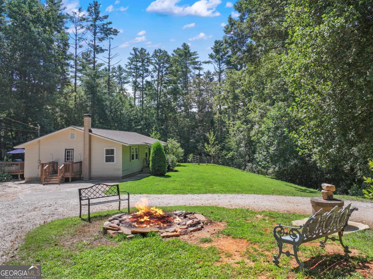 5082 Highway 197 N Clarkesville GA 30523