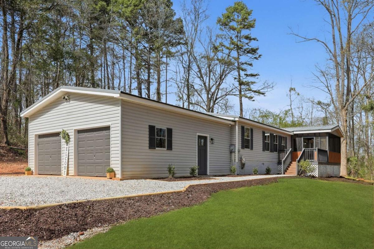 67 Forest Lake Circle Road Pendergrass GA 30567