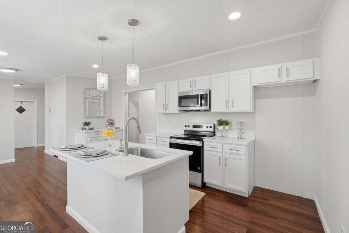 67 Forest Lake Circle Road Pendergrass GA 30567