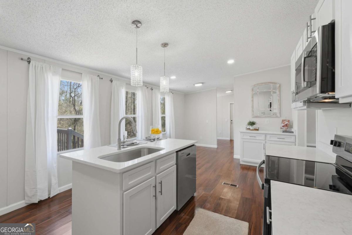 67 Forest Lake Circle Road Pendergrass GA 30567