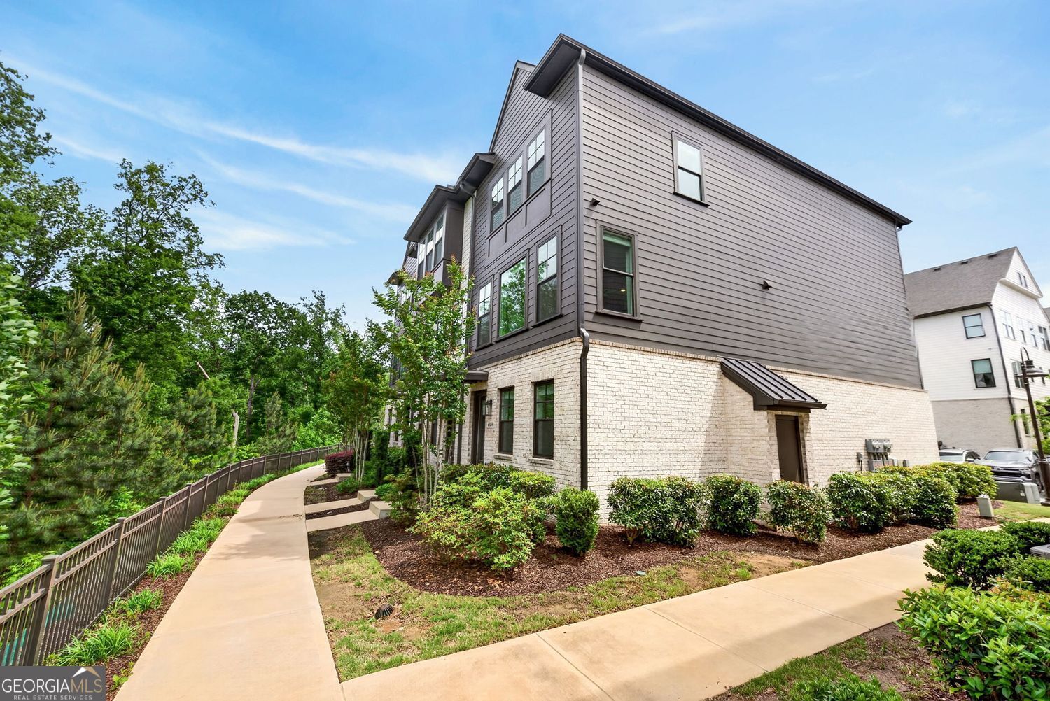 6589 Beacon Drive Sandy Springs GA 30328