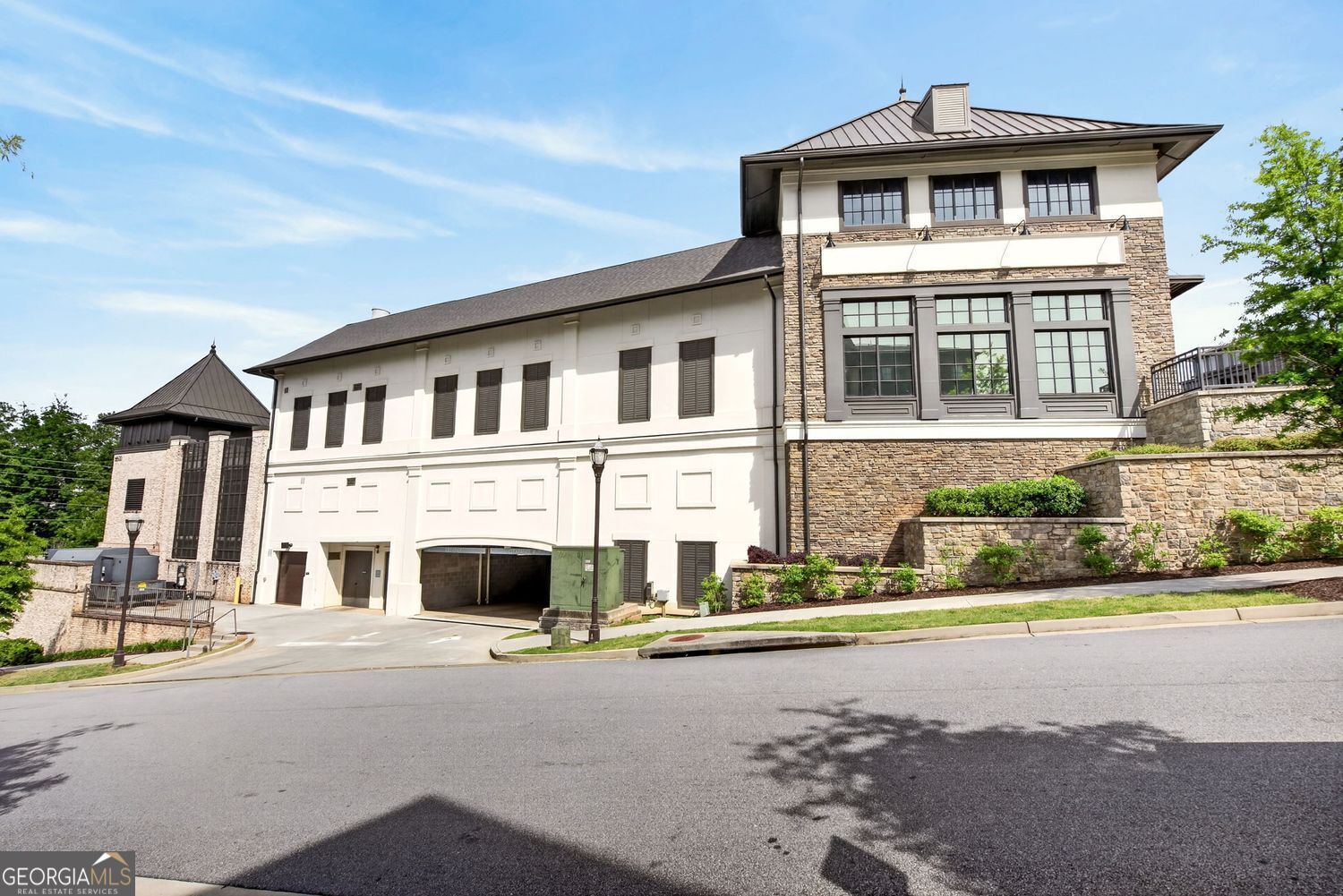 6589 Beacon Drive Sandy Springs GA 30328