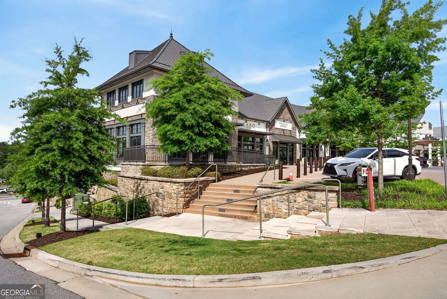 6589 Beacon Drive Sandy Springs GA 30328