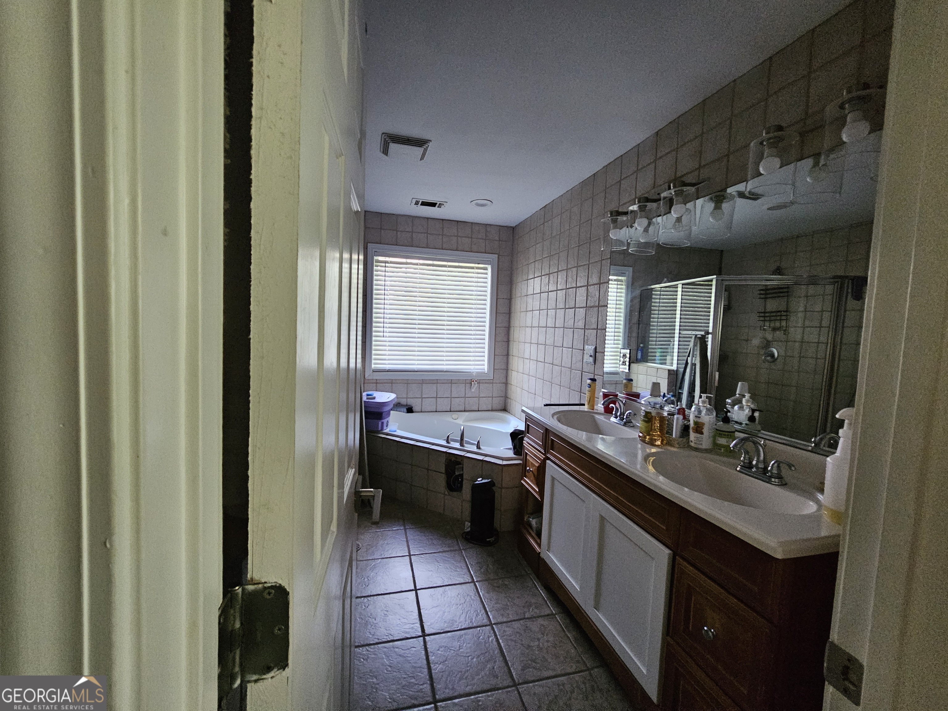 5630 Redan Circle Stone Mountain GA 30088