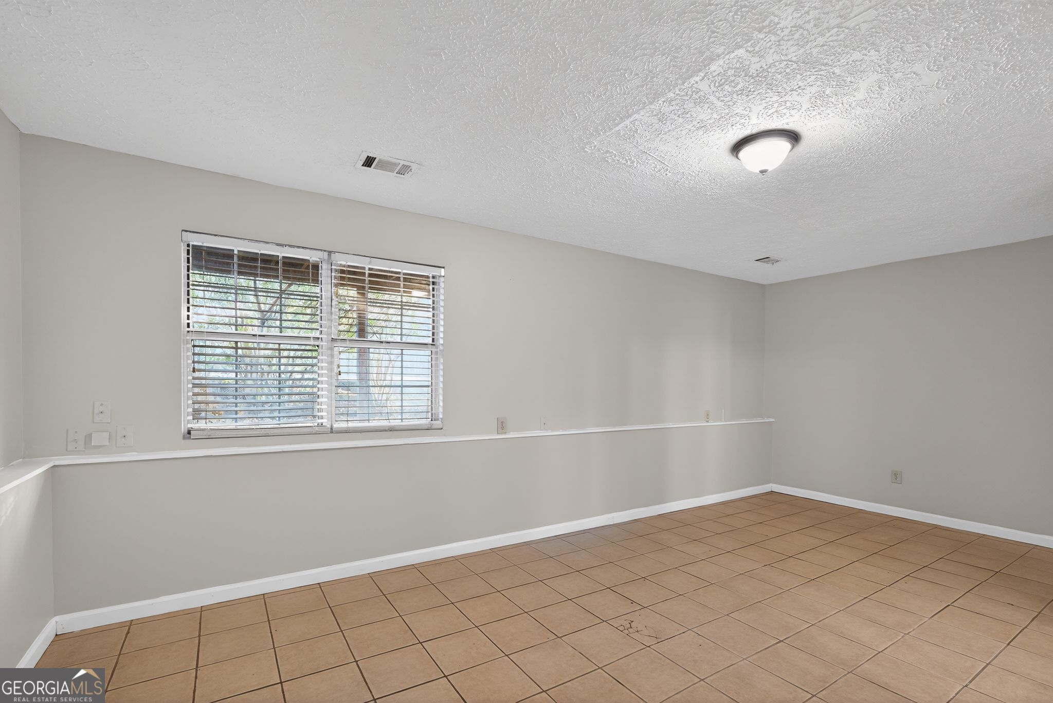 238 Heathrow Drive Riverdale GA 30274