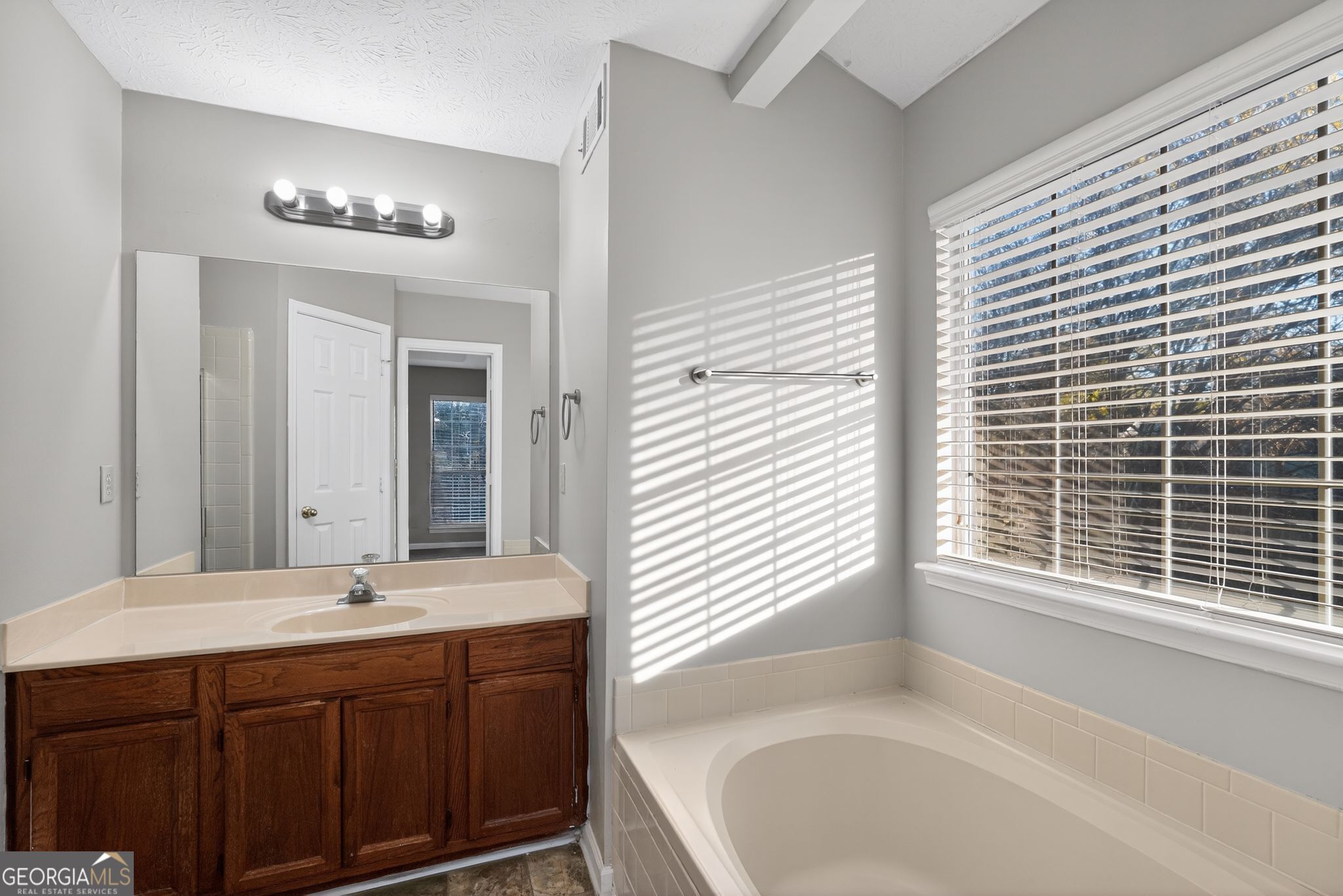 238 Heathrow Drive Riverdale GA 30274