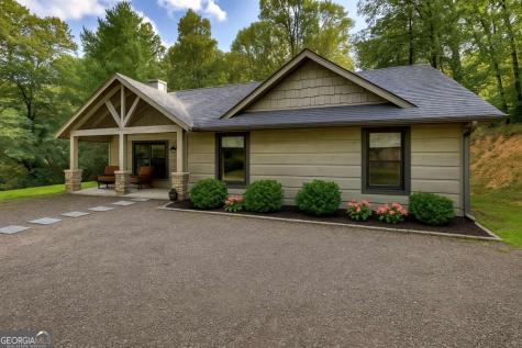 168 Fightingtown Creek Road Mccaysville GA 30555