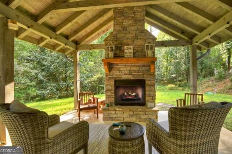 168 Fightingtown Creek Road Mccaysville GA 30555