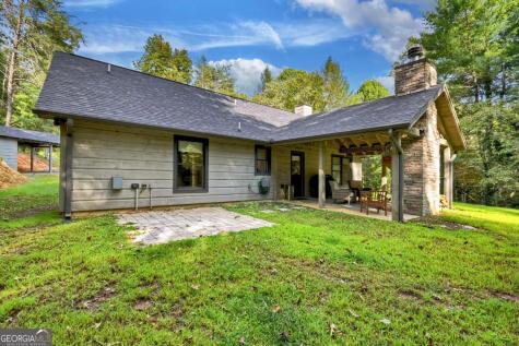 168 Fightingtown Creek Road Mccaysville GA 30555