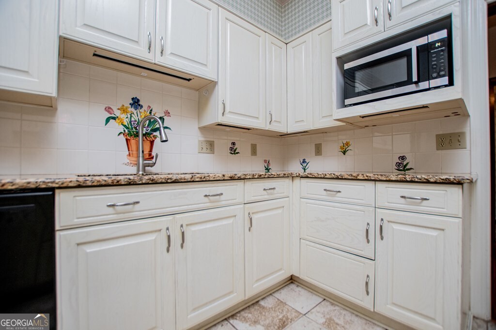 211 Habersham Place Carrollton GA 30117