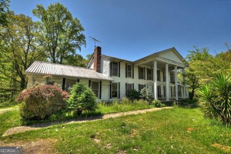 1997 Roberts Ridge Road Ellijay GA 30540