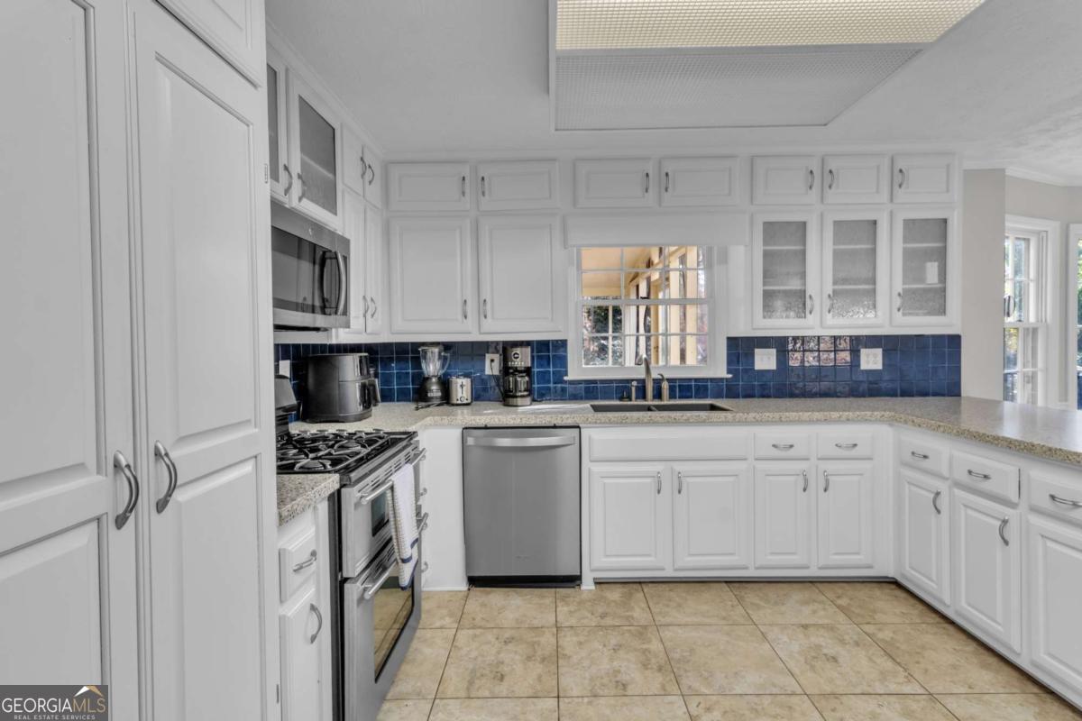 591 Battersea Drive Lawrenceville GA 30044