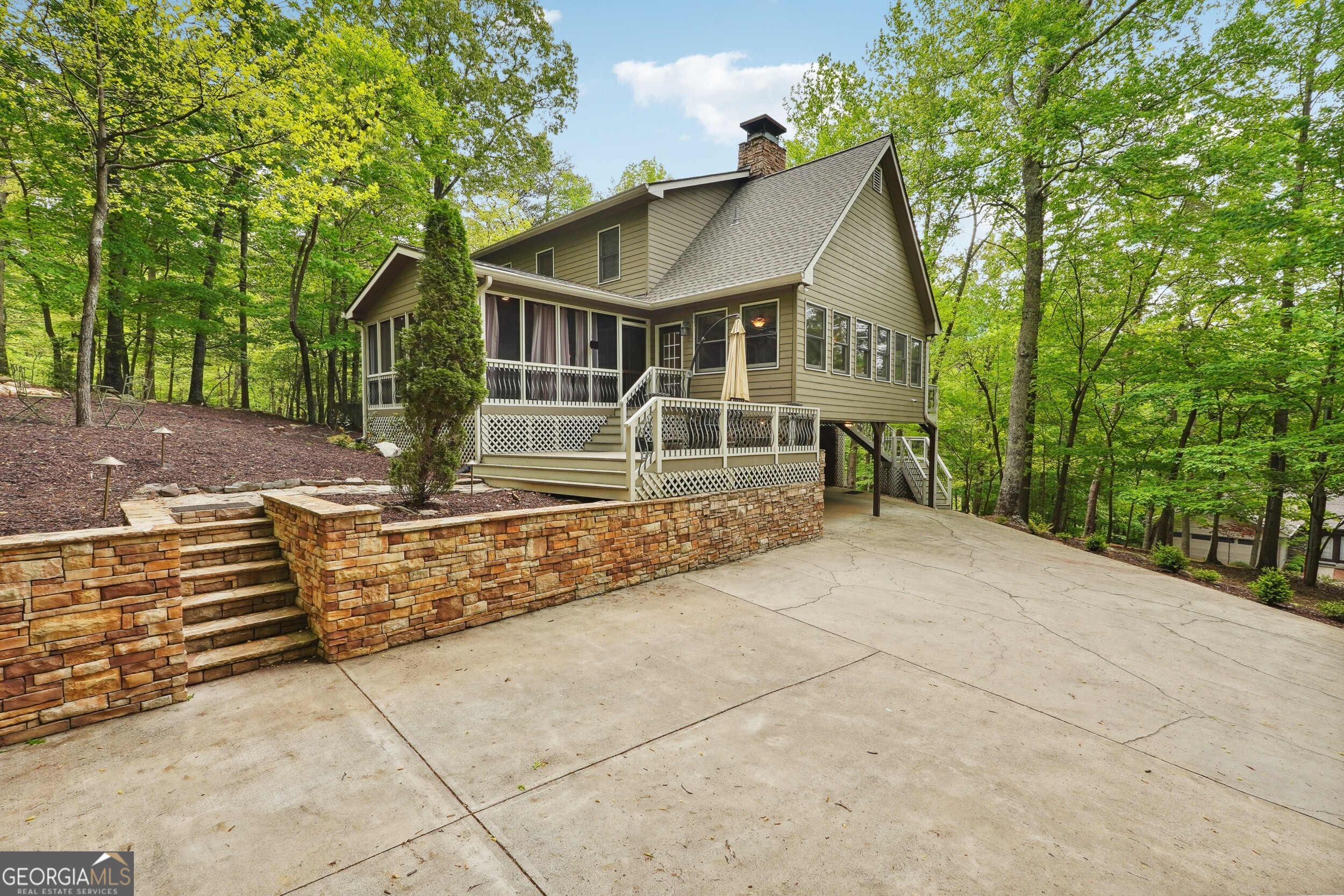 2216 Crippled Oak Trail Jasper GA 30143