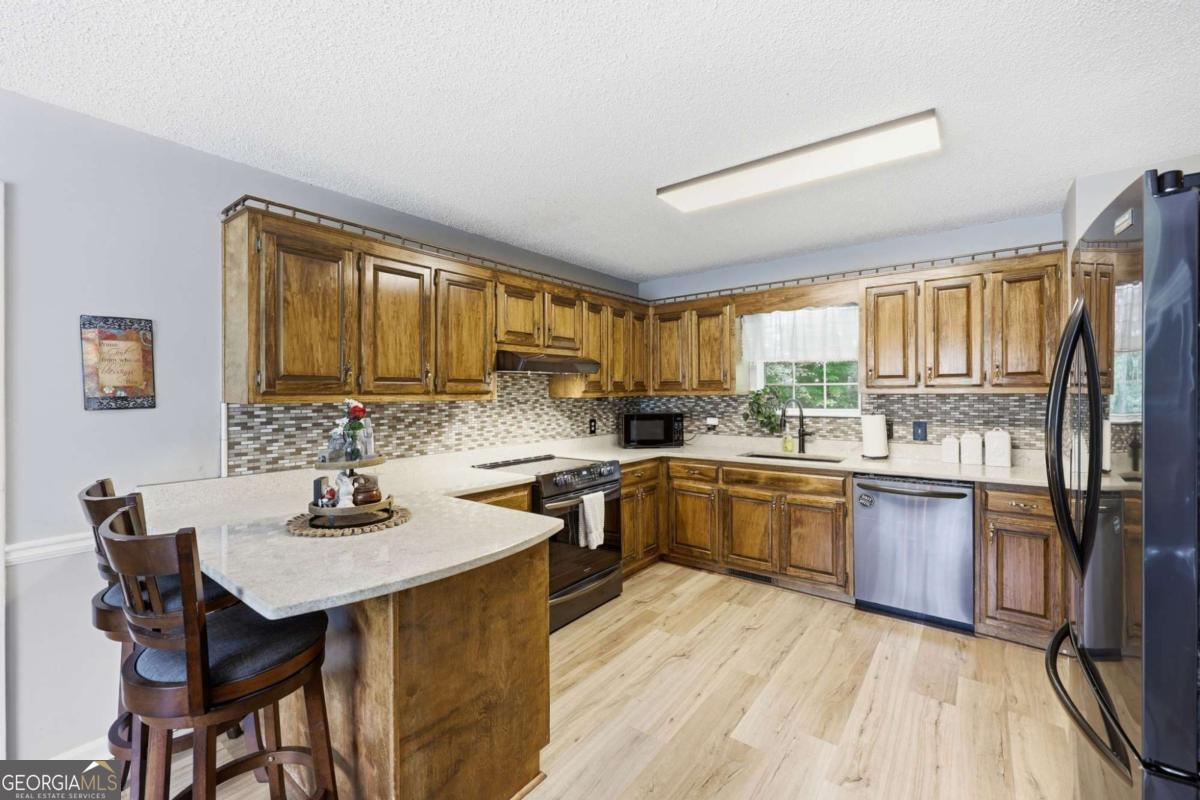 3958 Pointe N Gainesville GA 30506